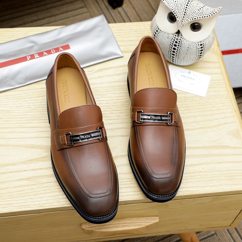 Pra*a leather shoes